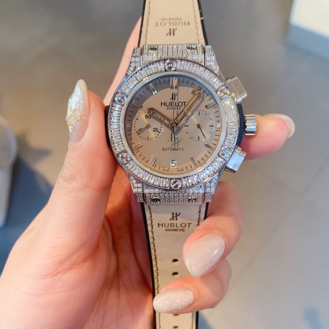 Watches Hublot  315699 size:38 mm