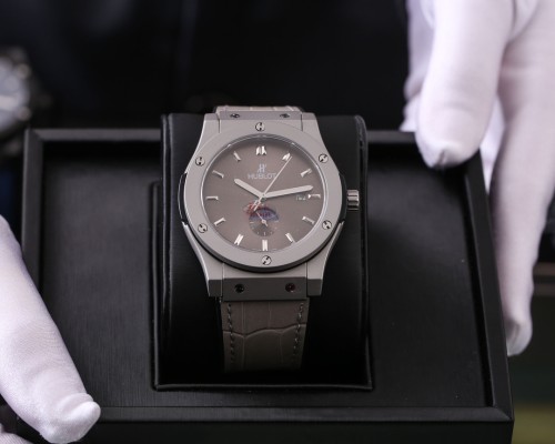 Watches Hublot  315713 size:44*13 mm