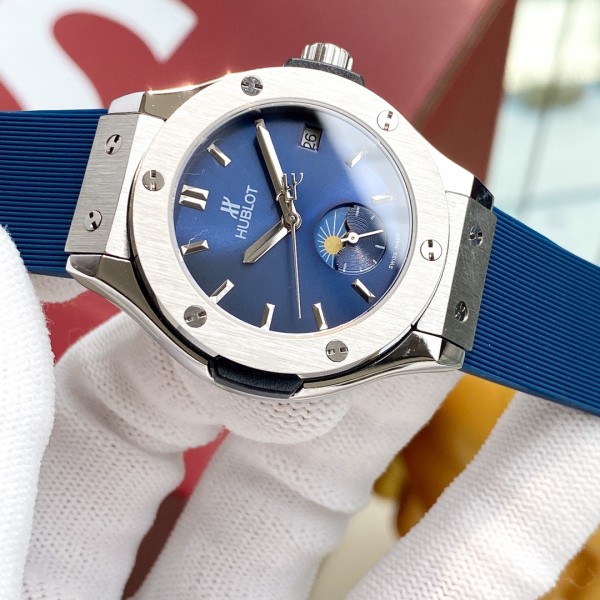 Watches Hublot  315718 size:44*13 mm