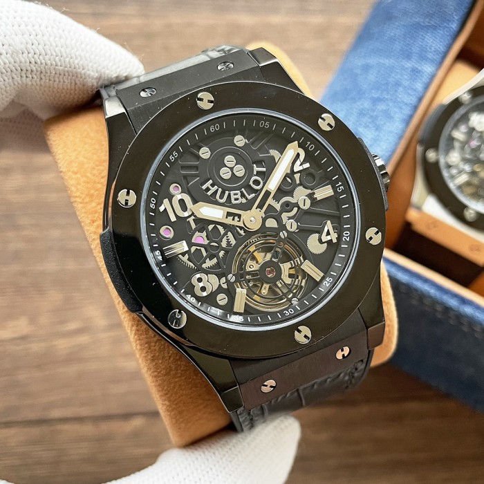Watches  Hublot 315785 size:42*12 mm