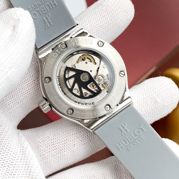 Watches Hublot  315720 size:44*13 mm