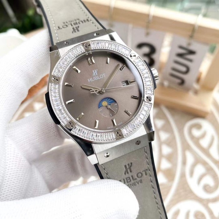 Watches Hublot  315725 size:43*13 mm