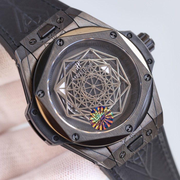 Watches  Hublot 315786 size:42*12 mm