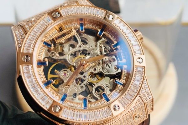 Watches Hublot  315711 size:44*13 mm