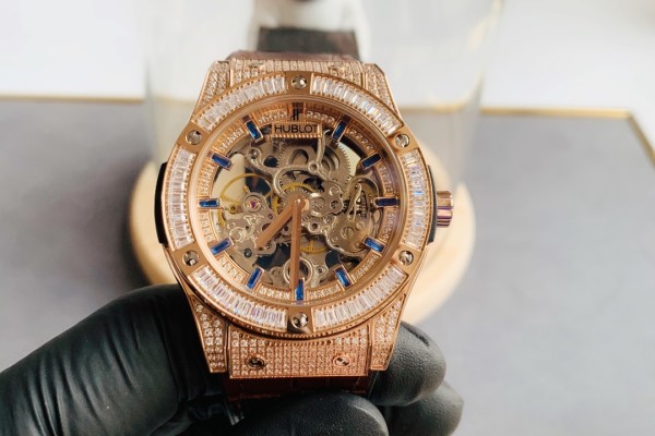 Watches Hublot  315711 size:44*13 mm