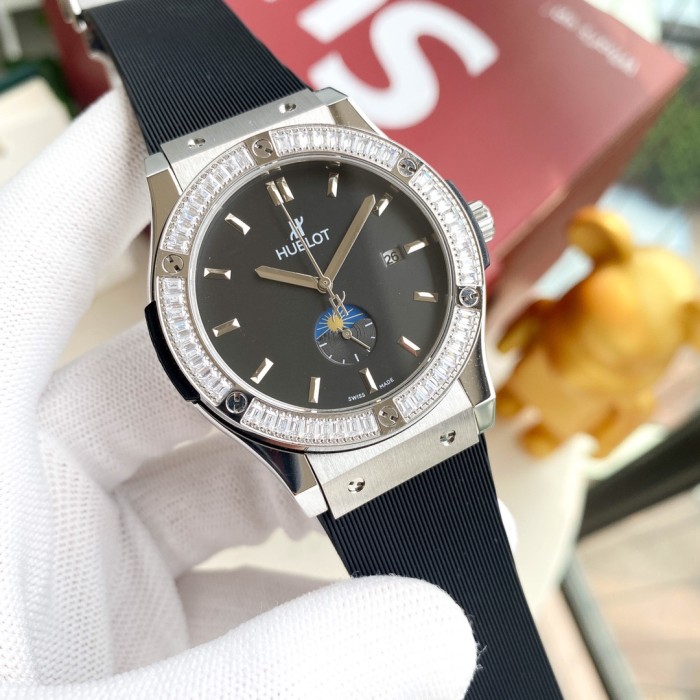 Watches Hublot  315719 size:44*13 mm