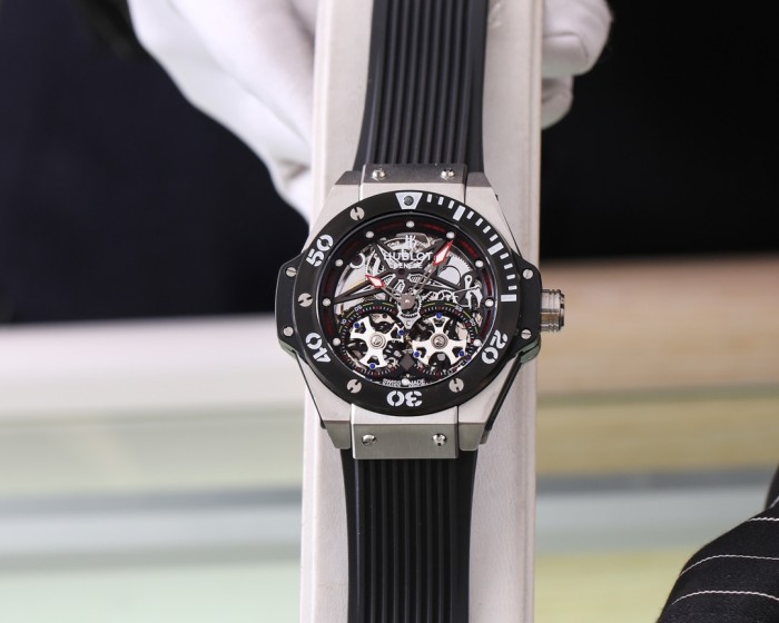 Watches Hublot  315694 size:43*12 mm