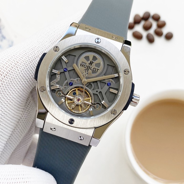 Watches  Hublot 315791 size:45*13 mm