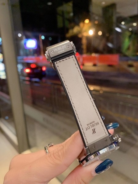 Watches Hublot  315698 size:38 mm