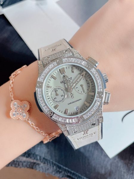 Watches  Hublot  315759 size:45 mm