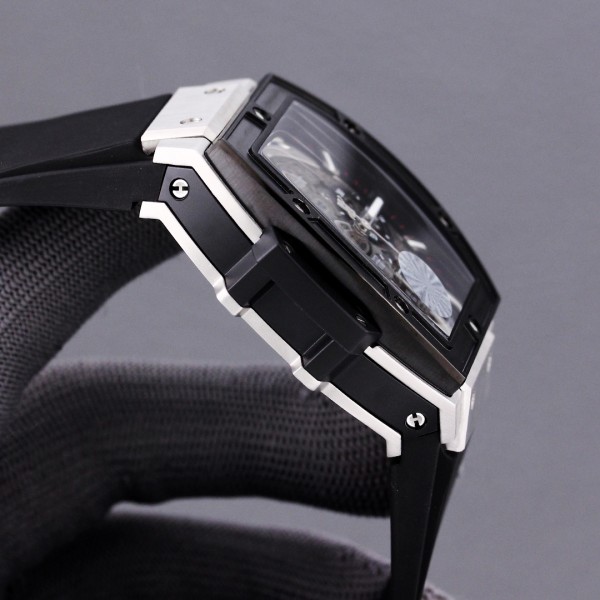 Watches  Hublot SPIRIT OF BIG BANG 315772 size:45 mm