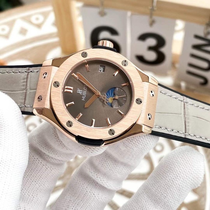 Watches Hublot  315723 size:33*13 mm