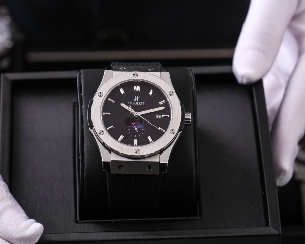 Watches Hublot  315713 size:44*13 mm