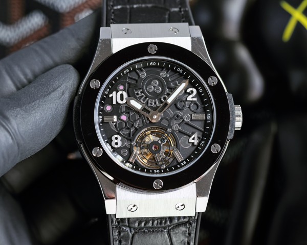 Watches  Hublot 315793 size:45*13 mm