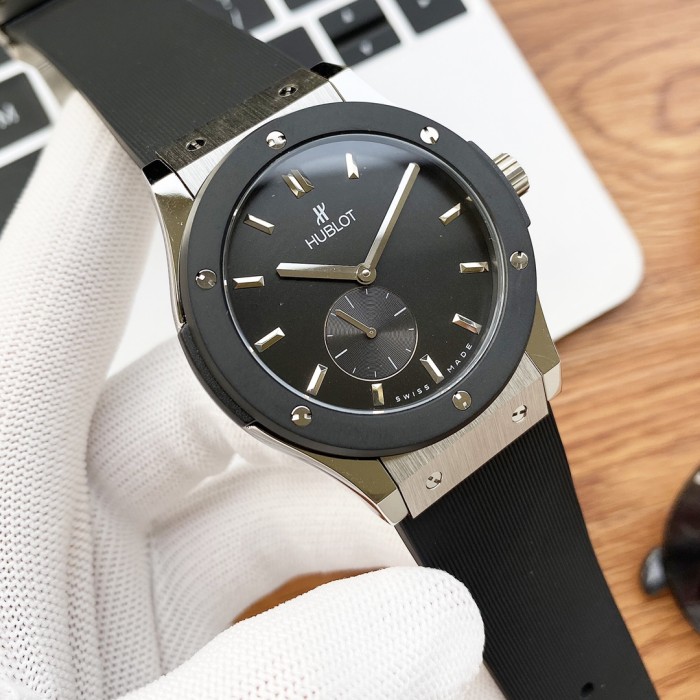 Watches Hublot  315725 size:43*13 mm