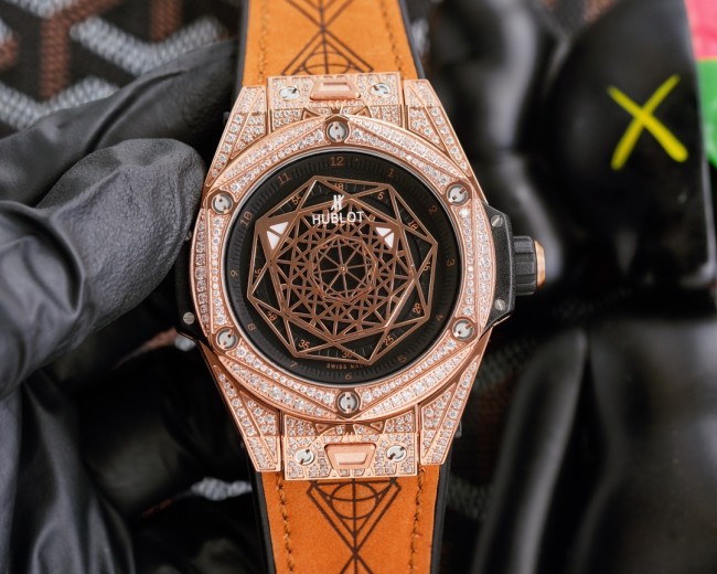 Watches  Hublot 315779 size:42*12 mm