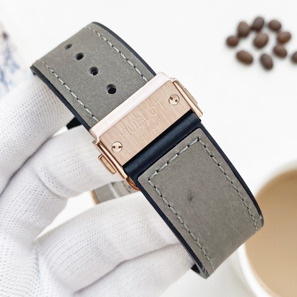 Watches  Hublot 315790 size:45*13 mm