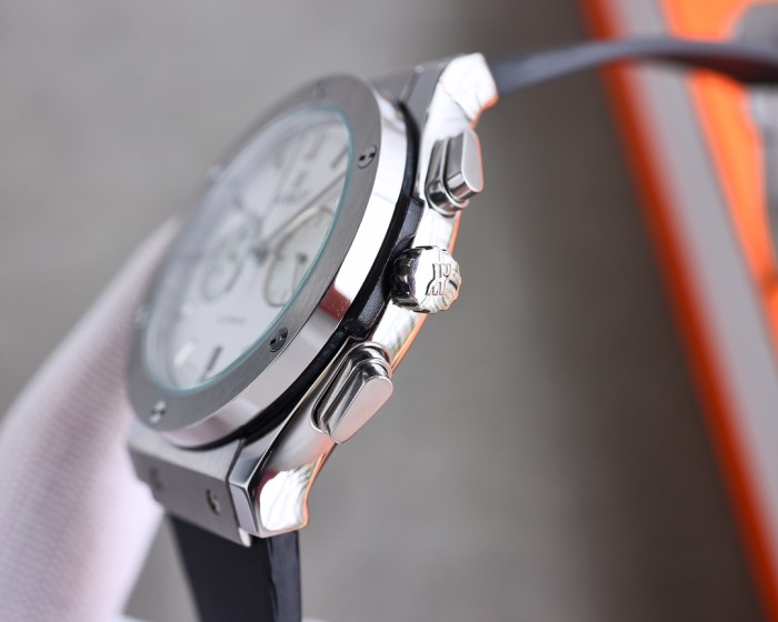 Watches  Hublot 315887 size:43*13 mm