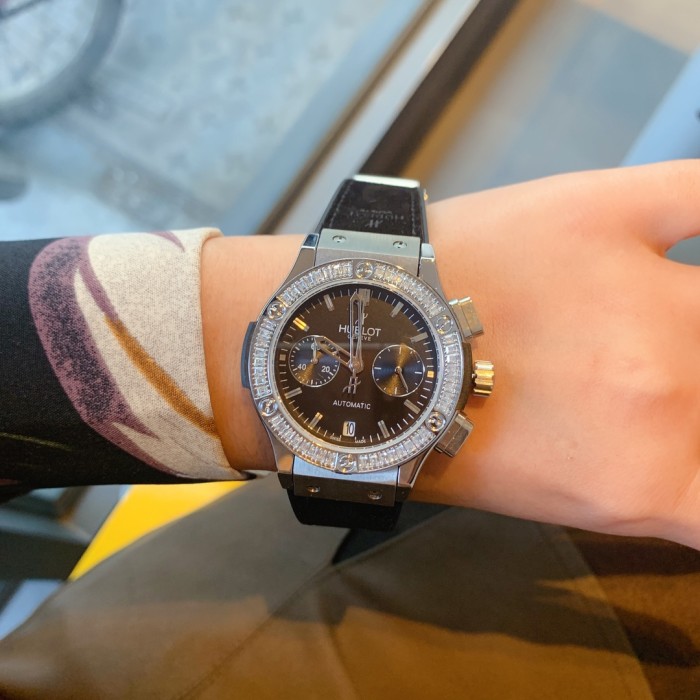 Watches Hublot  315701 size:38 mm