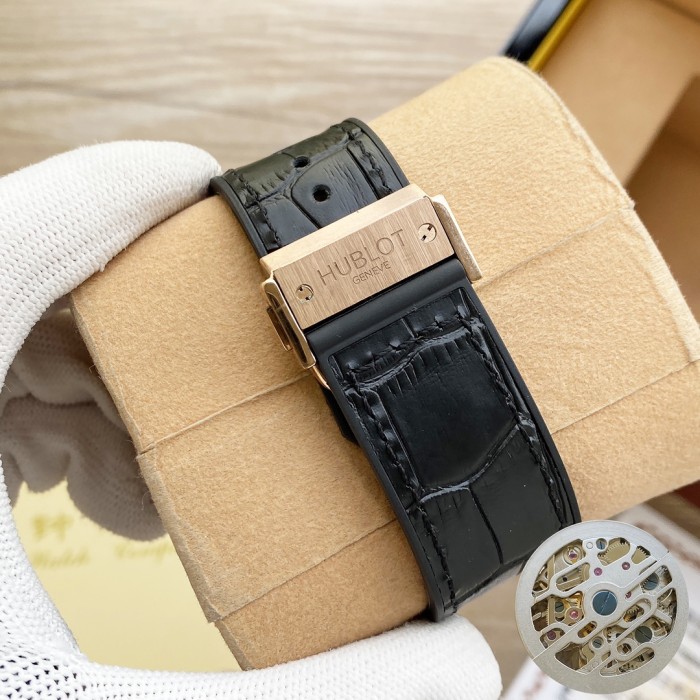 Watches Hublot  315682 size:45*13 mm