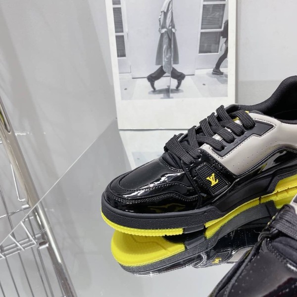 Louis Vuitton Trainer Black Yellow