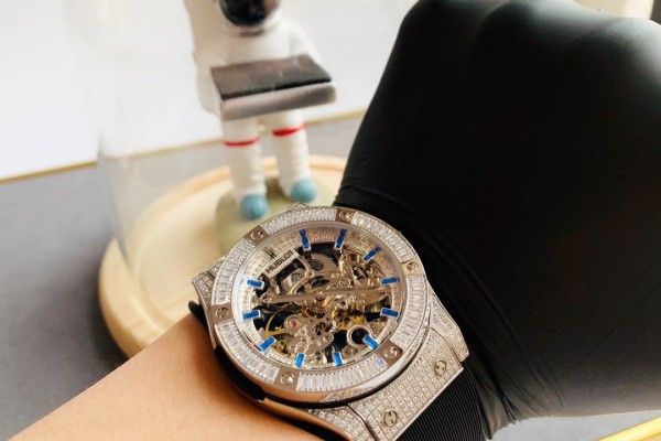 Watches Hublot  315710 size:45*15 mm