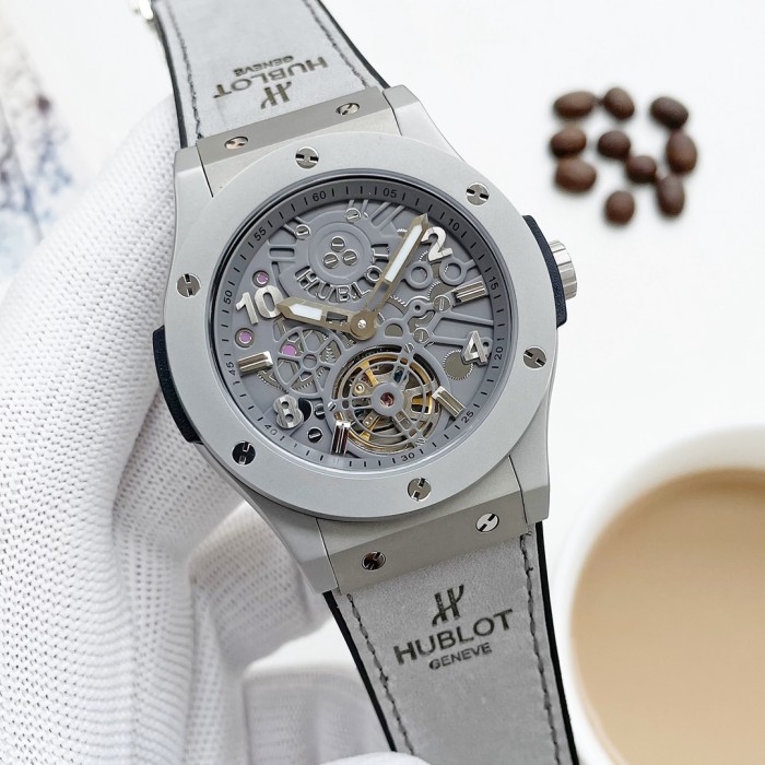 Watches  Hublot 315792 size:45*13 mm