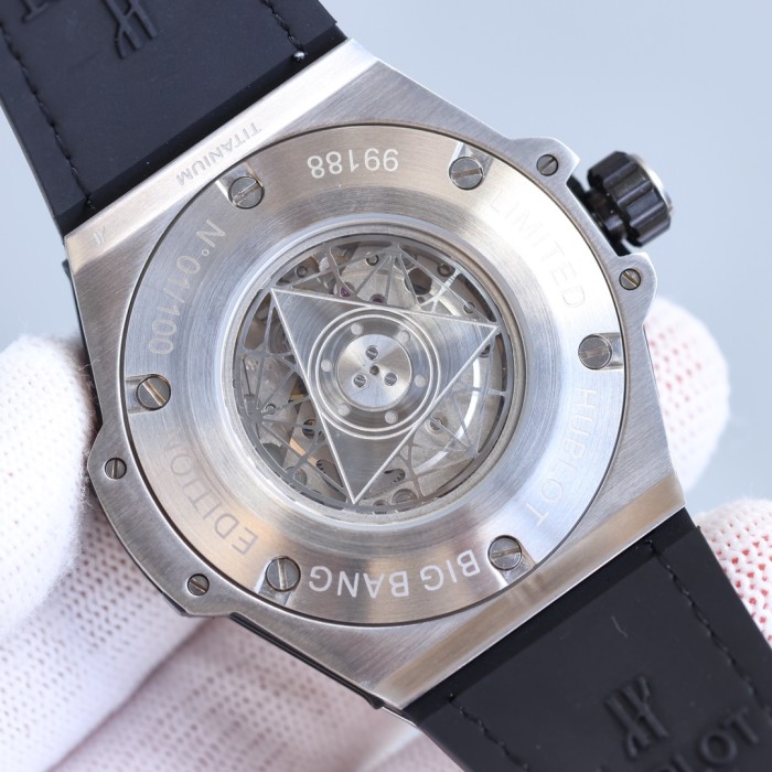Watches  Hublot 315786 size:42*12 mm