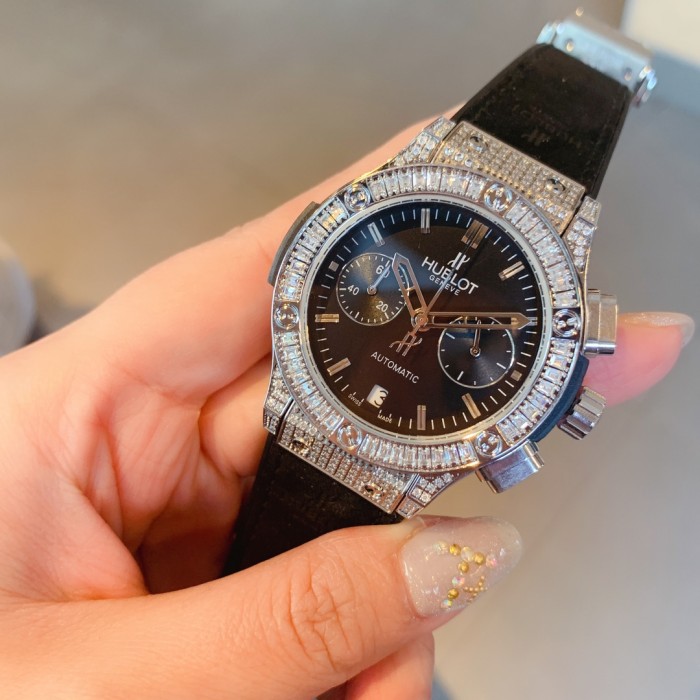 Watches Hublot  315703 size:38 mm