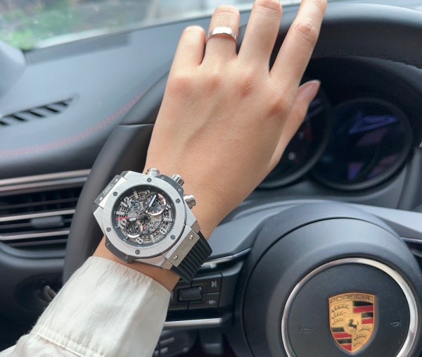 Watches  Hublot 315893 size:46*13 mm