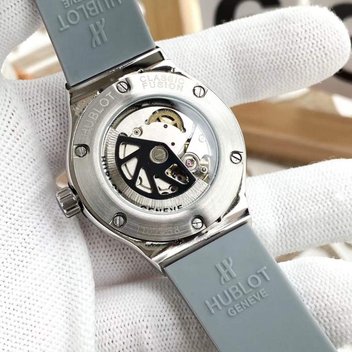 Watches Hublot  315722 size:33*13 mm