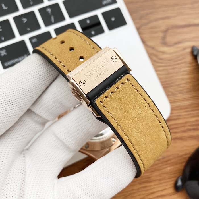 Watches Hublot  315716 size:44*13 mm