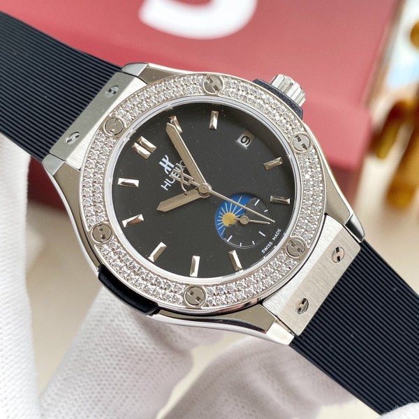 Watches Hublot  315720 size:44*13 mm