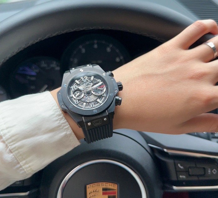 Watches  Hublot 315892 size:46*13 mm