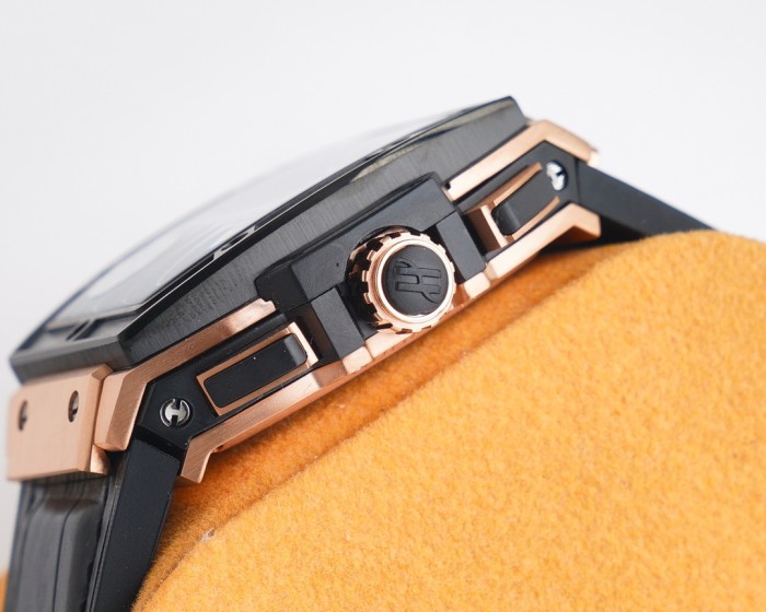 Watches  Hublot  SPIRIT OF BIG BANG 315622 size:45 mm