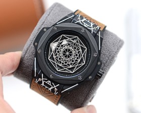 Watches  Hublot  315610 size:42*12 mm