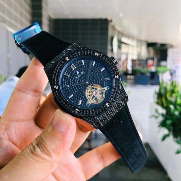 Watches  Hublot  315647 size:42*12 mm