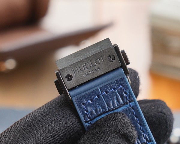 Watches  Hublot  SPIRIT OF BIG BANG 315617 size:45 mm