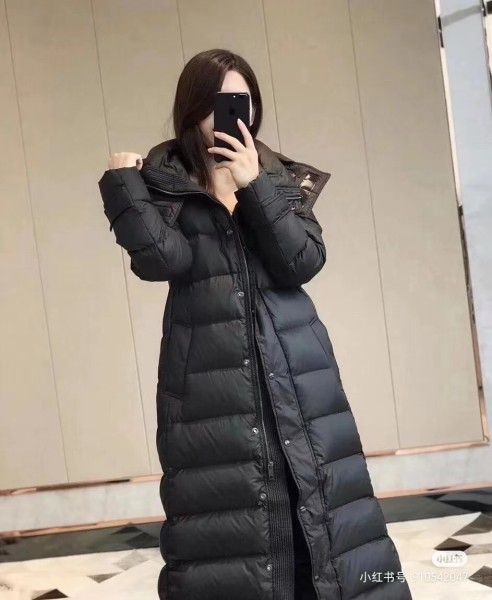 Burberry Down Jacket Women's Black