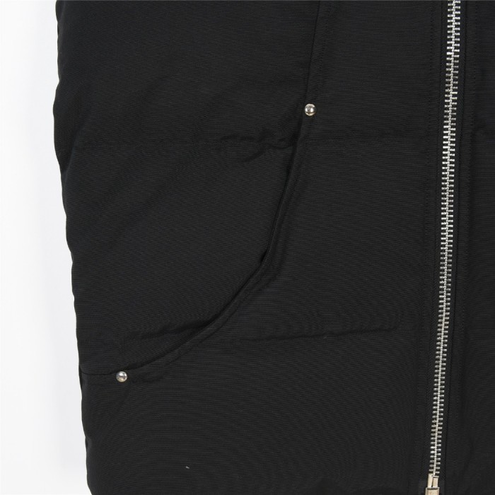  Clothes Moose Knuckles 4