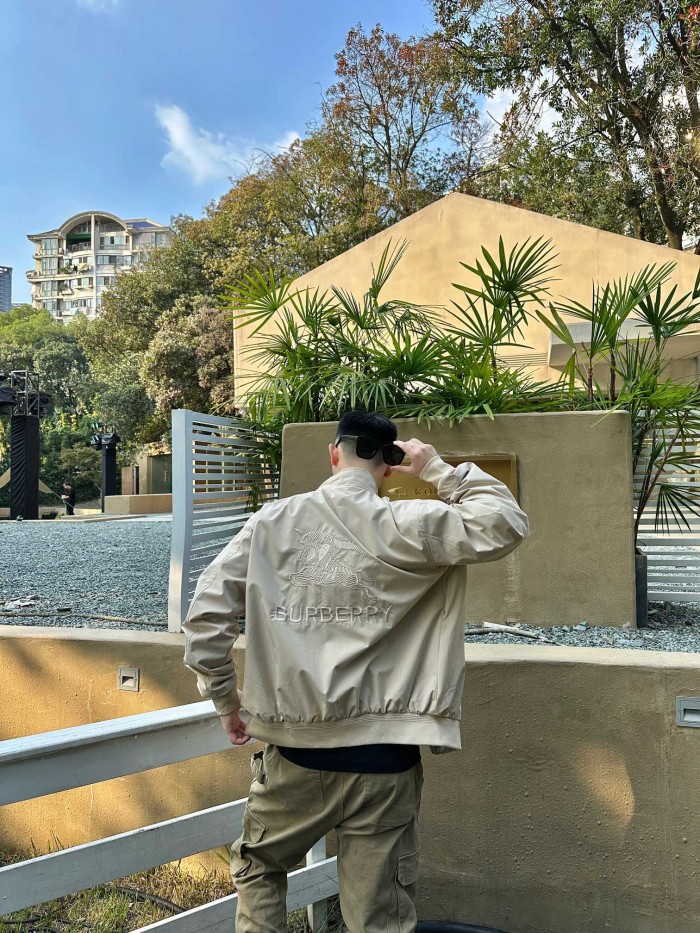  Clothes Burberry 583