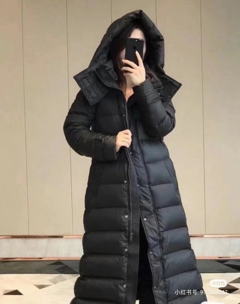 Burberry Down Jacket Women's Black