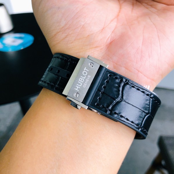 Watches  Hublot  SPIRIT OF BIG BANG 315628 size:45 mm