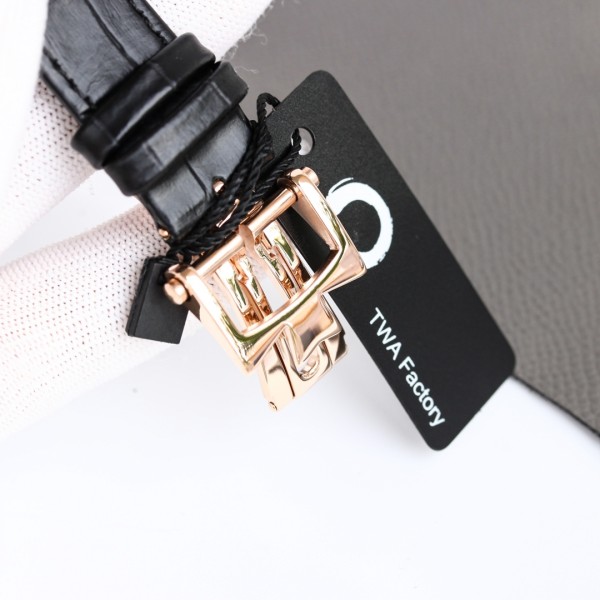 Watches Hublot TWA 315380 size:42*12 mm