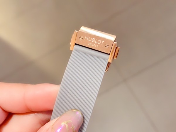 Watches  Hublot  315612 size:42*12 mm