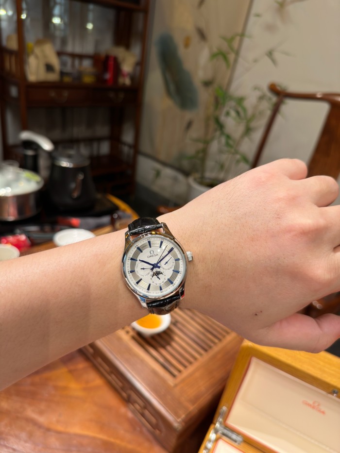 Watches OMEGA 318803 size:40*12 mm