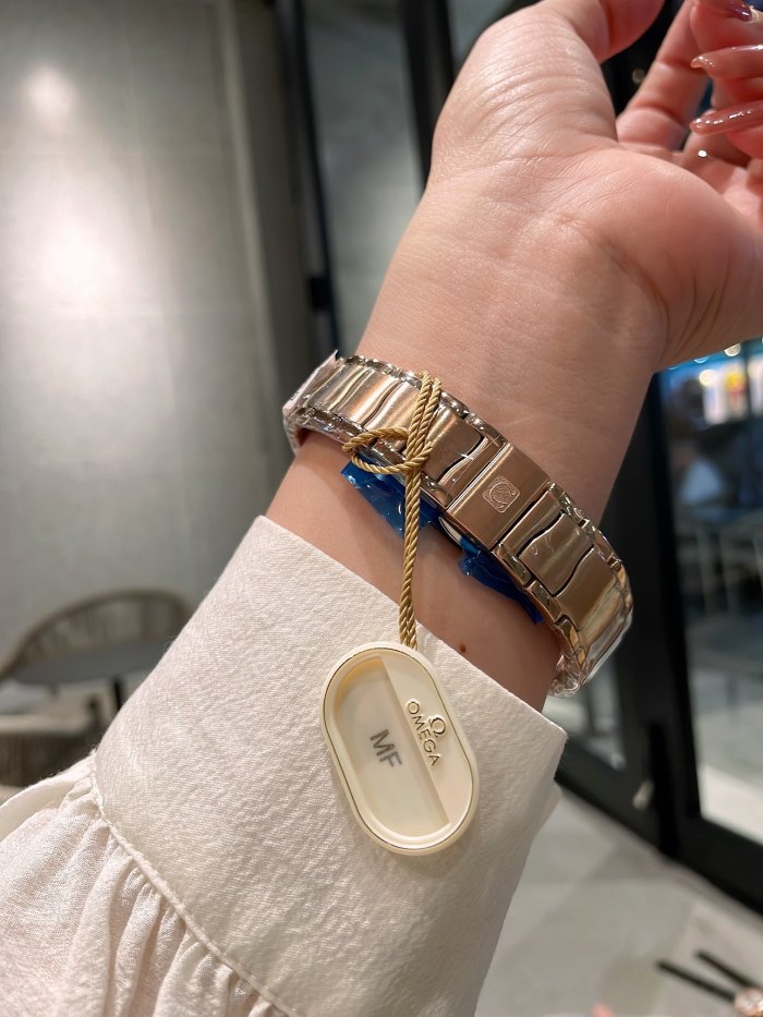 Watches OMEGA Ladymatic 318709 size:35*12 mm