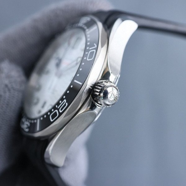 Watches OMEGA TT 318584 size:42*11 mm