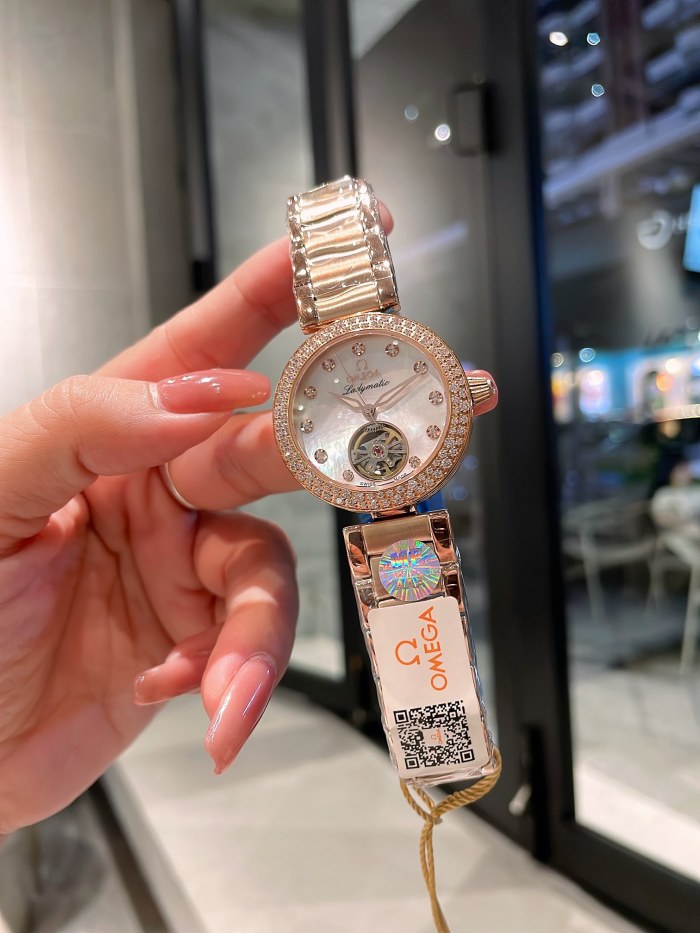 Watches OMEGA Ladymatic 318730 size:35*12 mm
