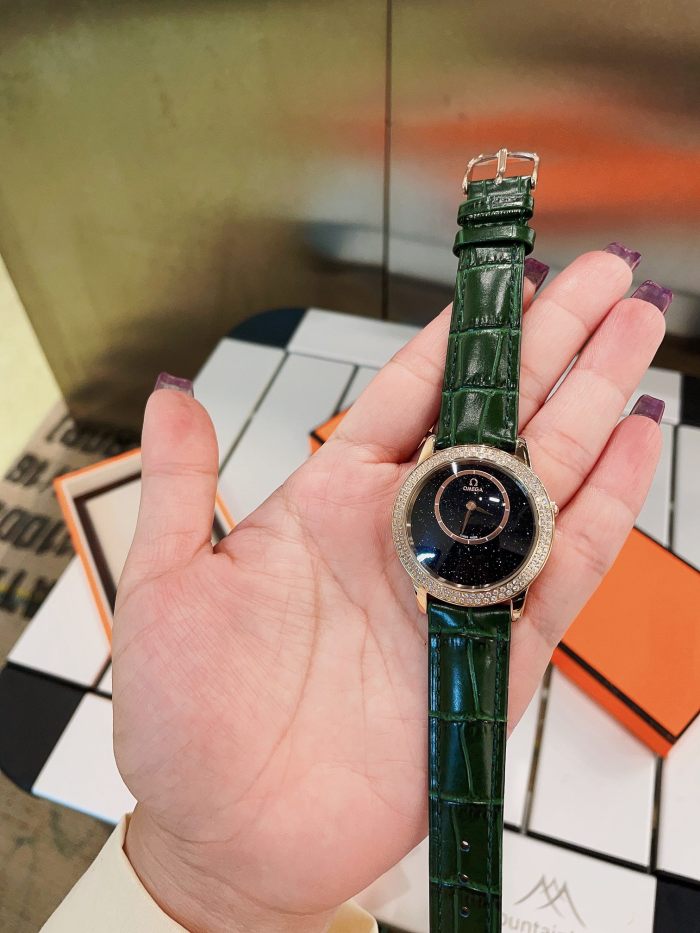 Watches OMEGA  318572 size:36*10 mm